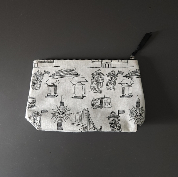 Macy's Cosmetic Bag - Picture 2 of 4